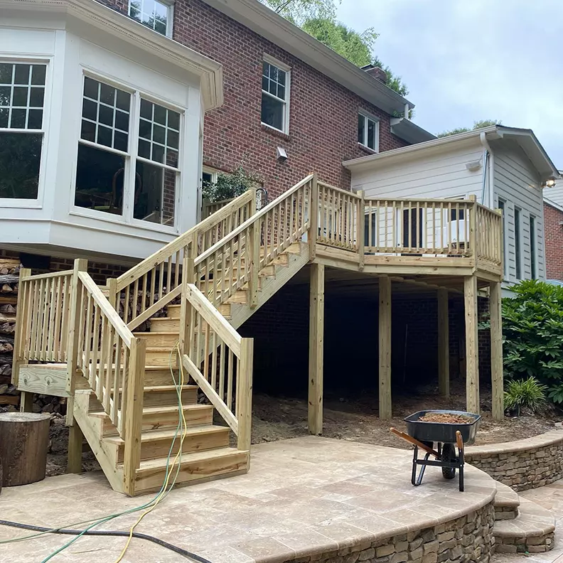 custom deck and deck stiars built in southpark NC